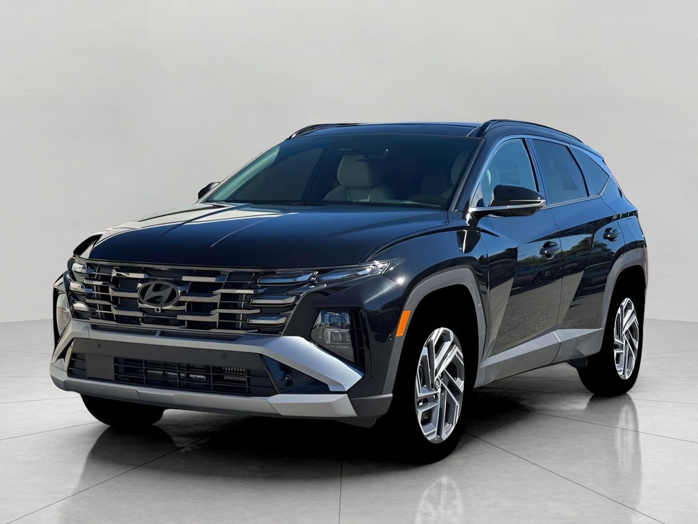 2026 Hyundai Tucson Limited HEV AWD's photo