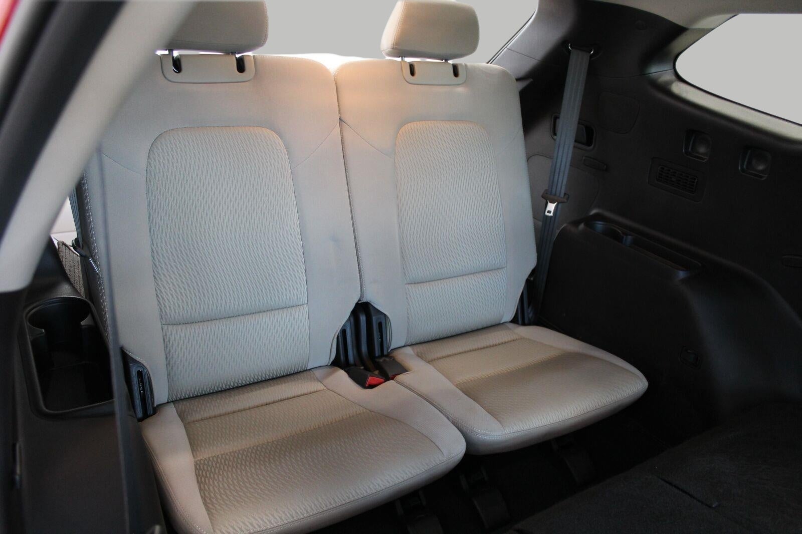 2016 Hyundai SANTA FE AWD 4Dr SE