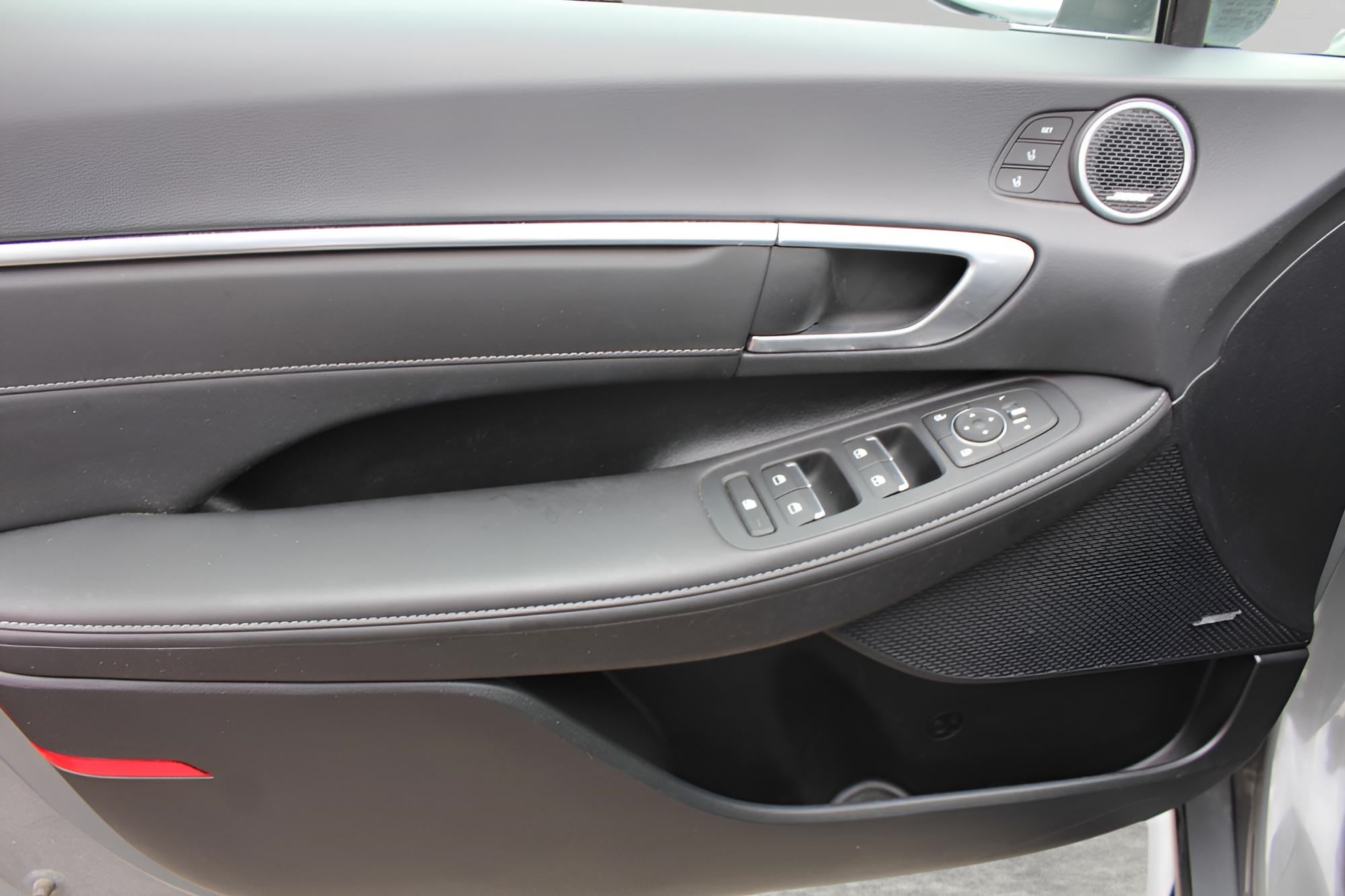 2022 Hyundai SONATA Limited 1.6T