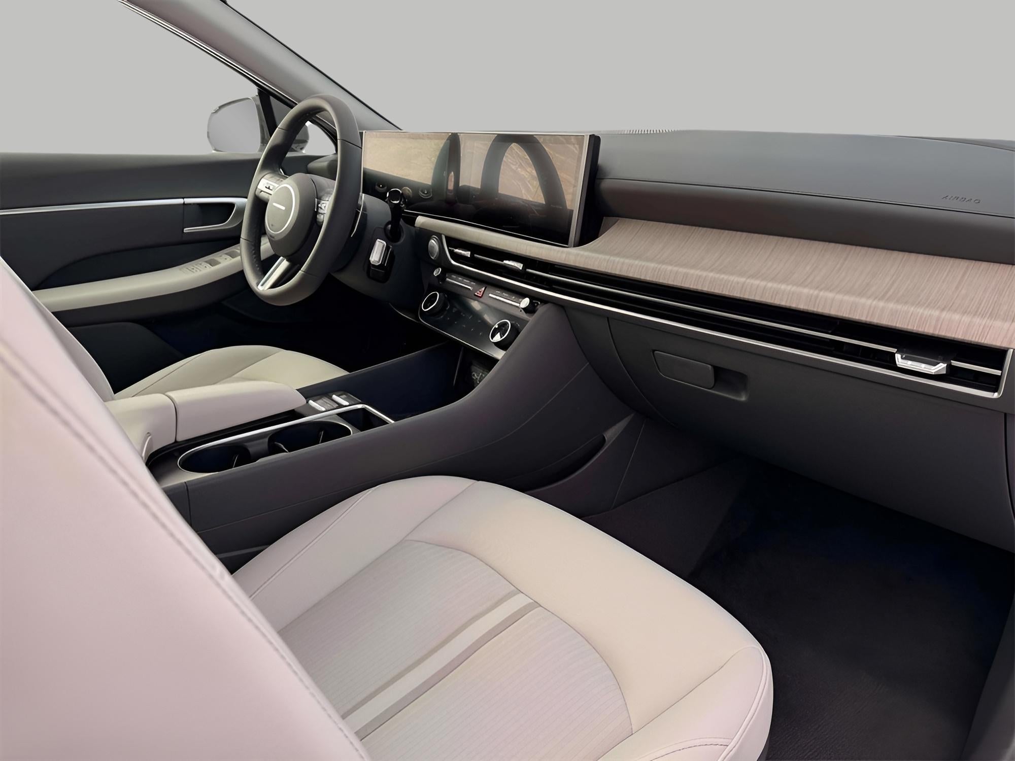 2026 Hyundai SONATA HYBRID SEL