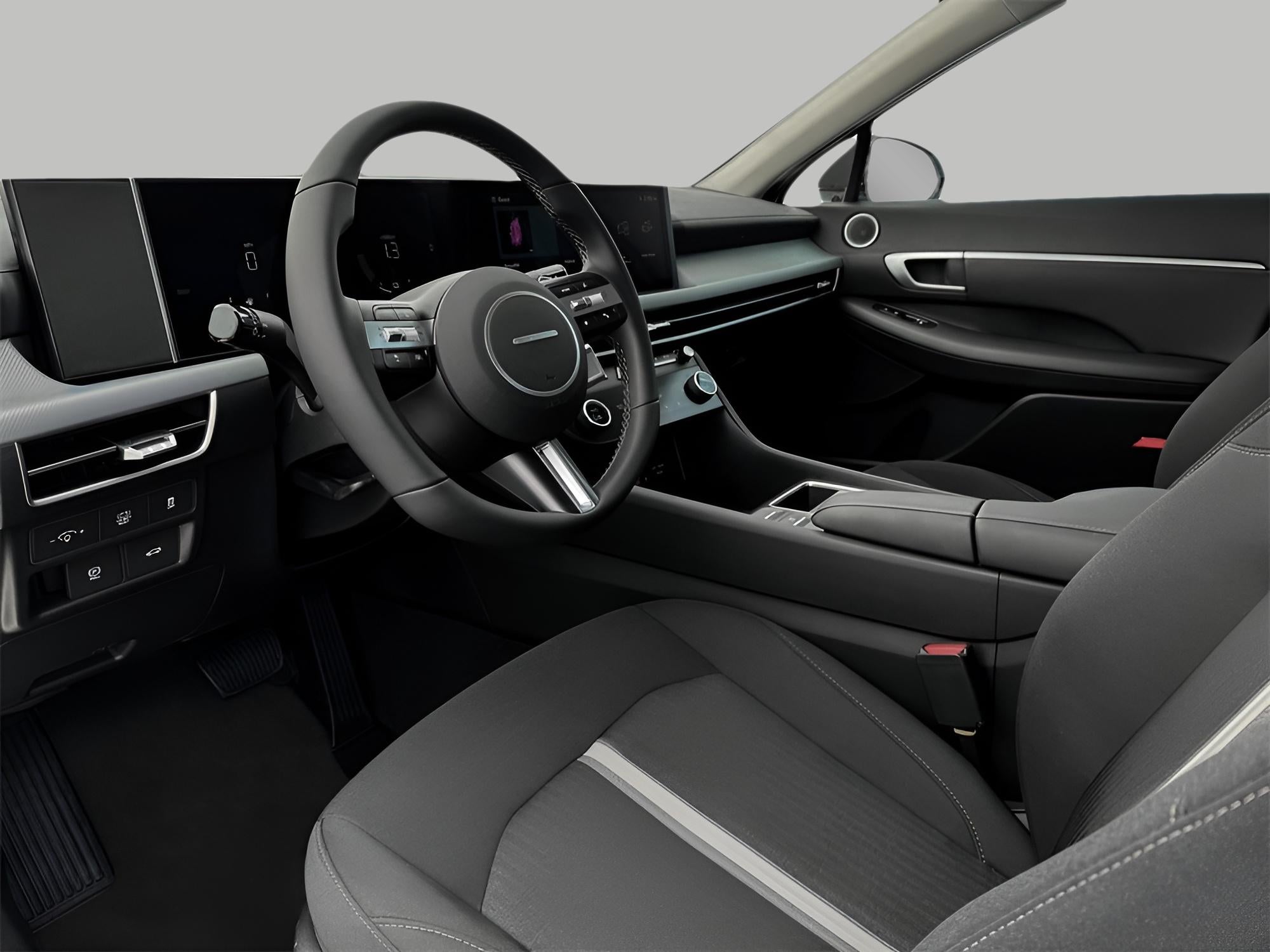2025 Hyundai SONATA HYBRID SEL