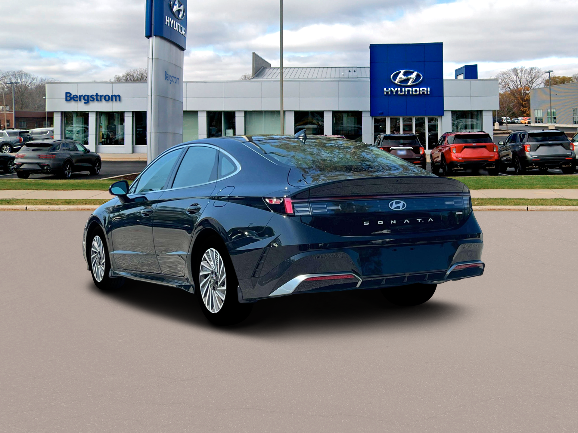 2026 Hyundai SONATA HYBRID SEL