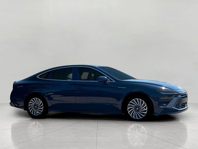 2026 Hyundai SONATA HYBRID SEL