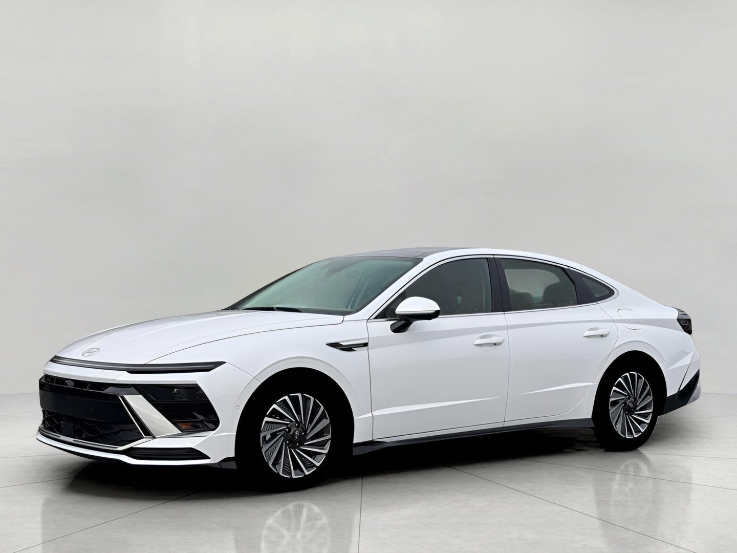 2026 Hyundai SONATA HYBRID Limited FWD