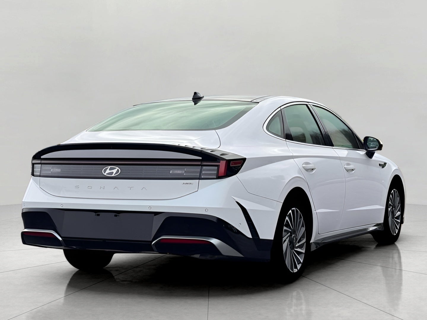 2026 Hyundai SONATA HYBRID Limited FWD