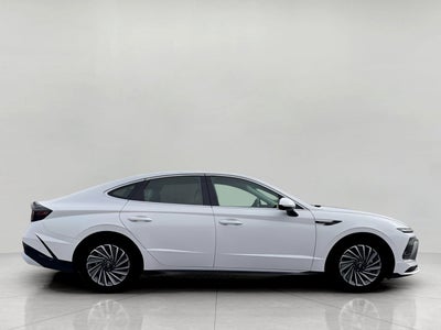 2026 Hyundai SONATA HYBRID Limited FWD