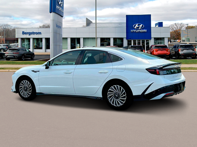 2025 Hyundai SONATA HYBRID Limited