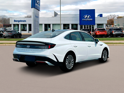 2025 Hyundai SONATA HYBRID Limited