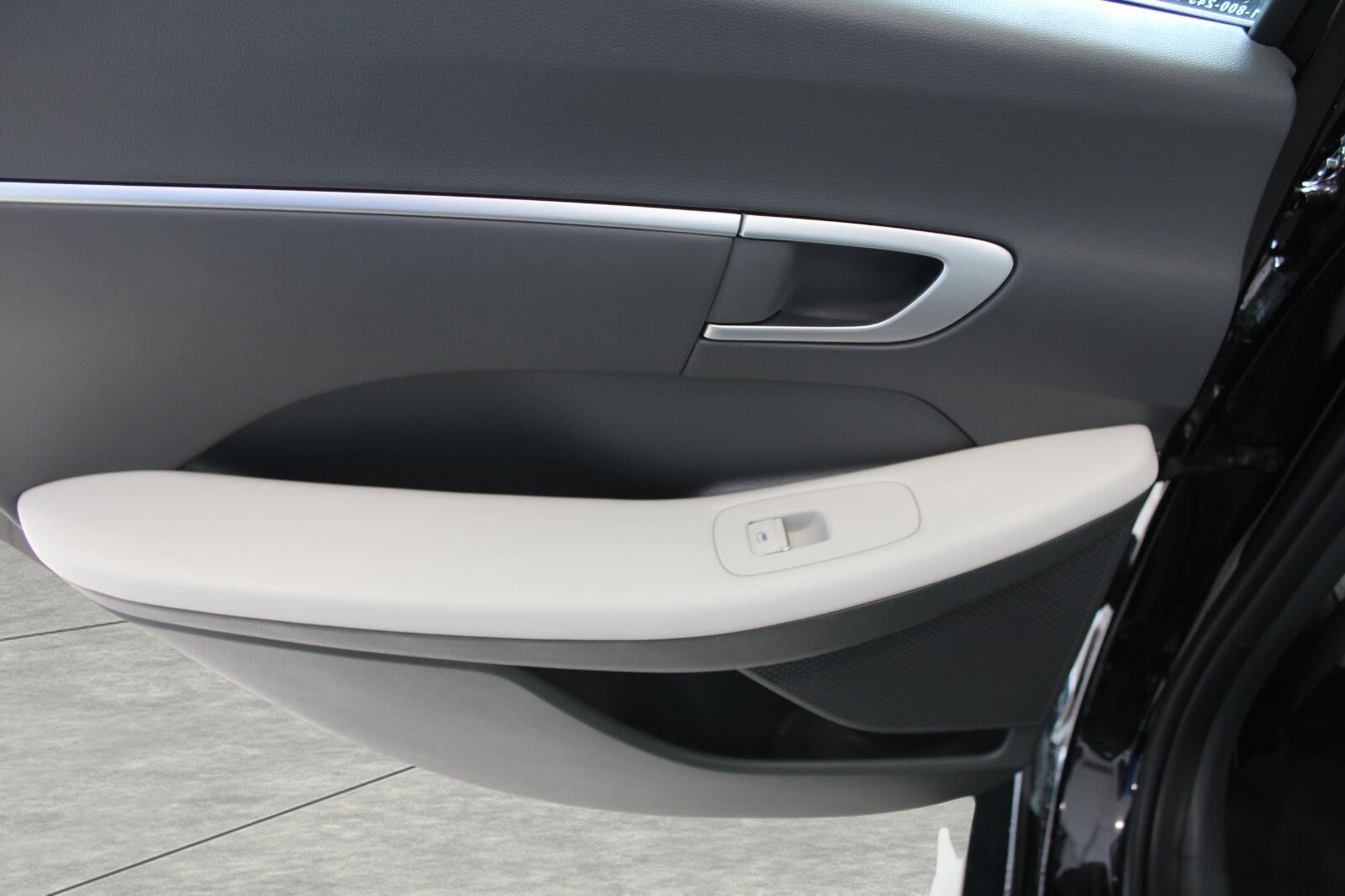2025 Hyundai SONATA SEL FWD