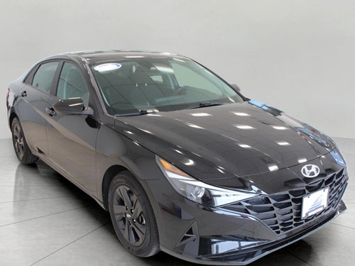 2023 Hyundai ELANTRA 4DR CAR