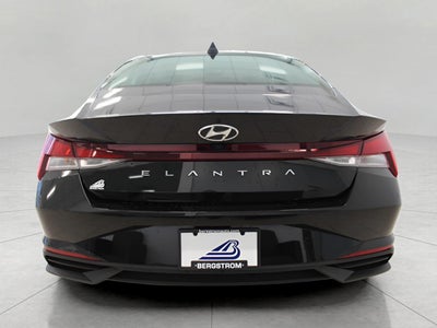 2023 Hyundai ELANTRA 4DR CAR