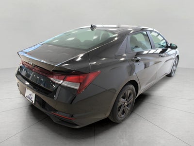 2023 Hyundai ELANTRA 4DR CAR
