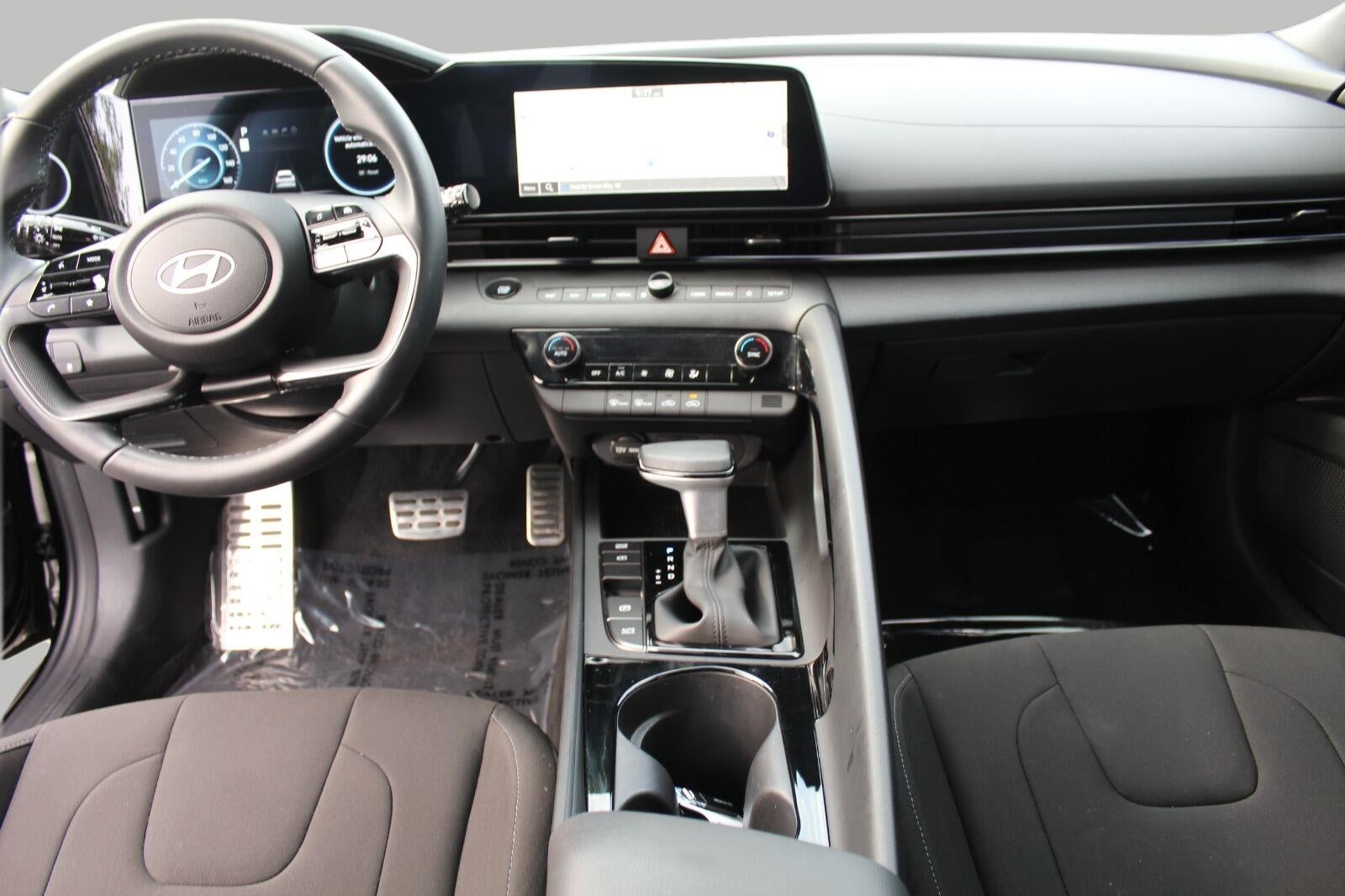 2025 Hyundai ELANTRA HYBRID SEL Sport DCT