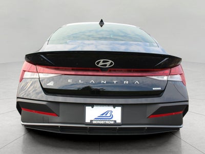 2025 Hyundai ELANTRA HYBRID SEL Sport DCT