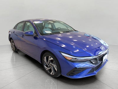 2025 Hyundai ELANTRA Limited IVT