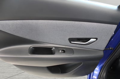 2025 Hyundai ELANTRA Limited IVT