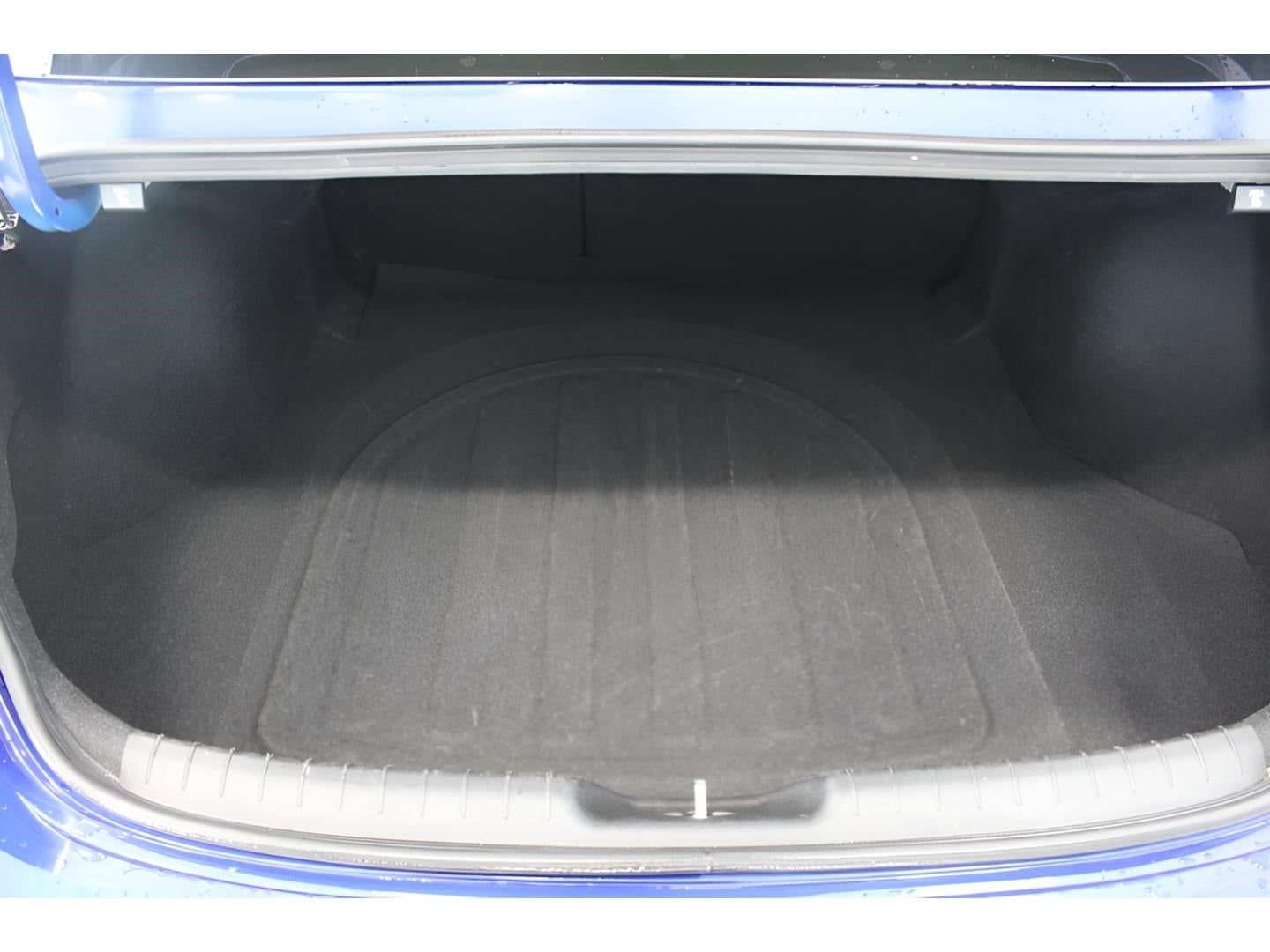 2025 Hyundai ELANTRA Limited IVT