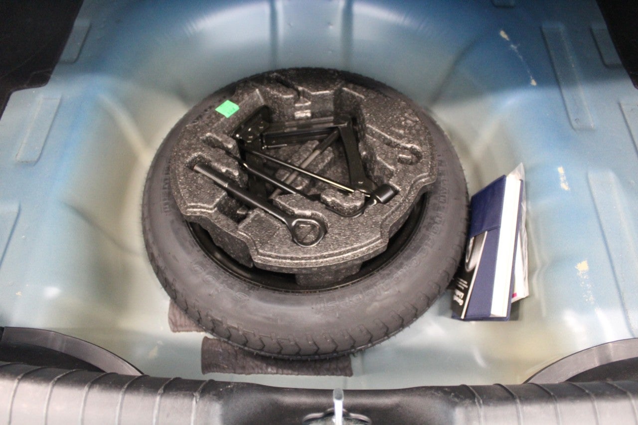 2025 Hyundai ELANTRA Limited IVT