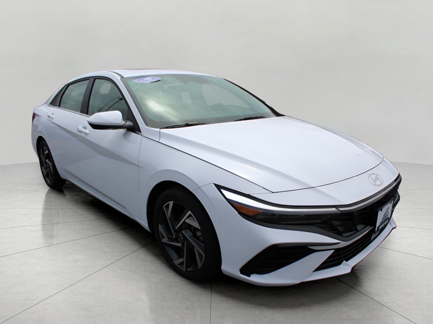 2024 Hyundai Elantra 2.0 SEL IVT's photo