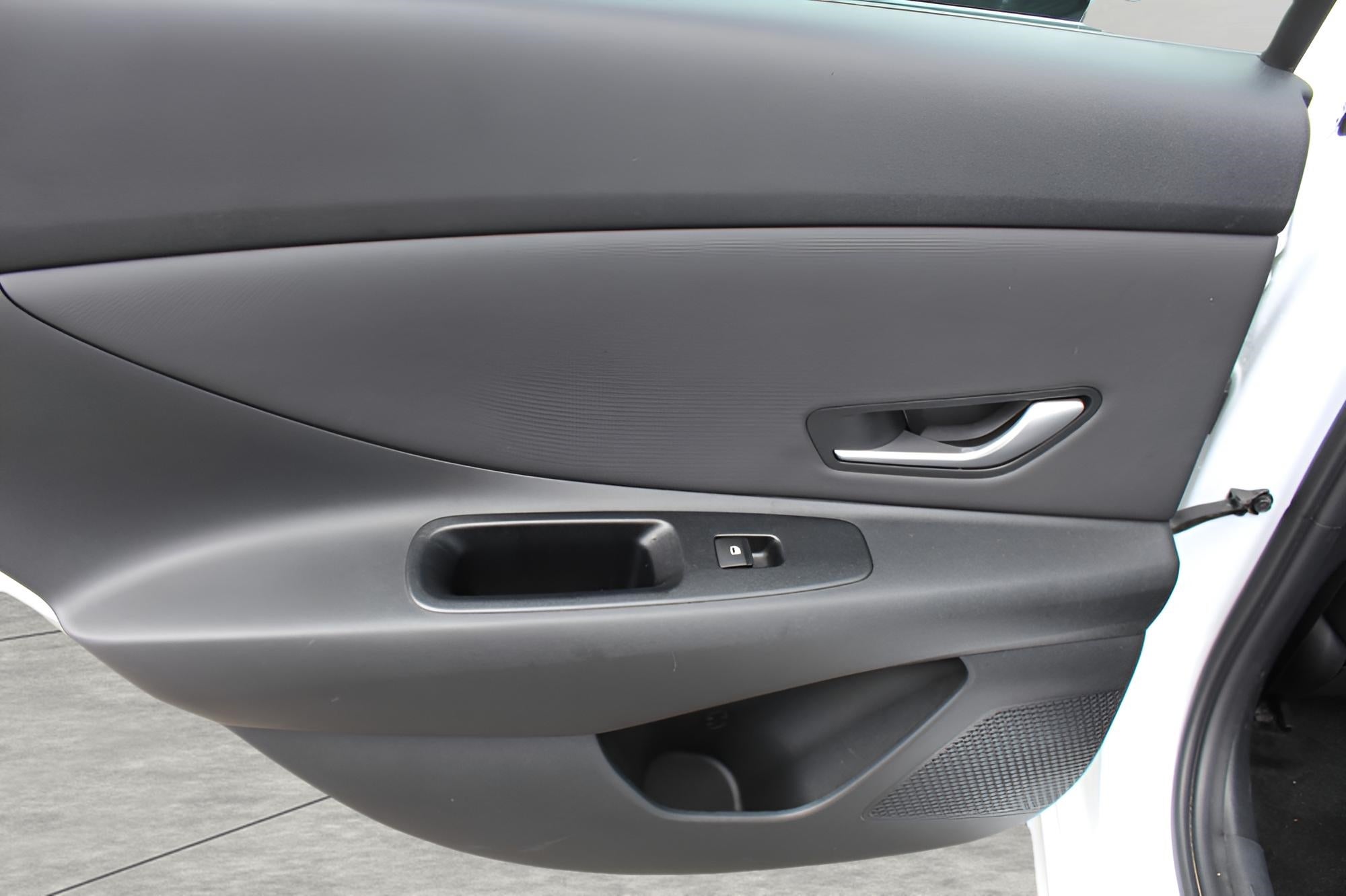2024 Hyundai ELANTRA SEL IVT
