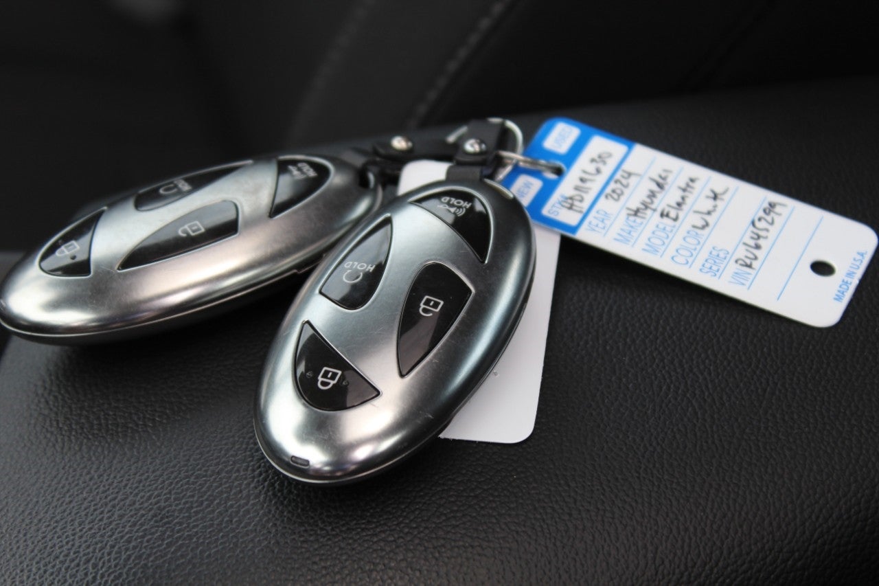 2024 Hyundai ELANTRA SEL IVT