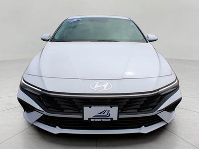 2024 Hyundai ELANTRA SEL IVT