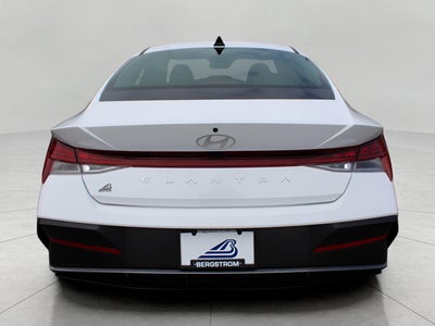 2024 Hyundai ELANTRA SEL IVT