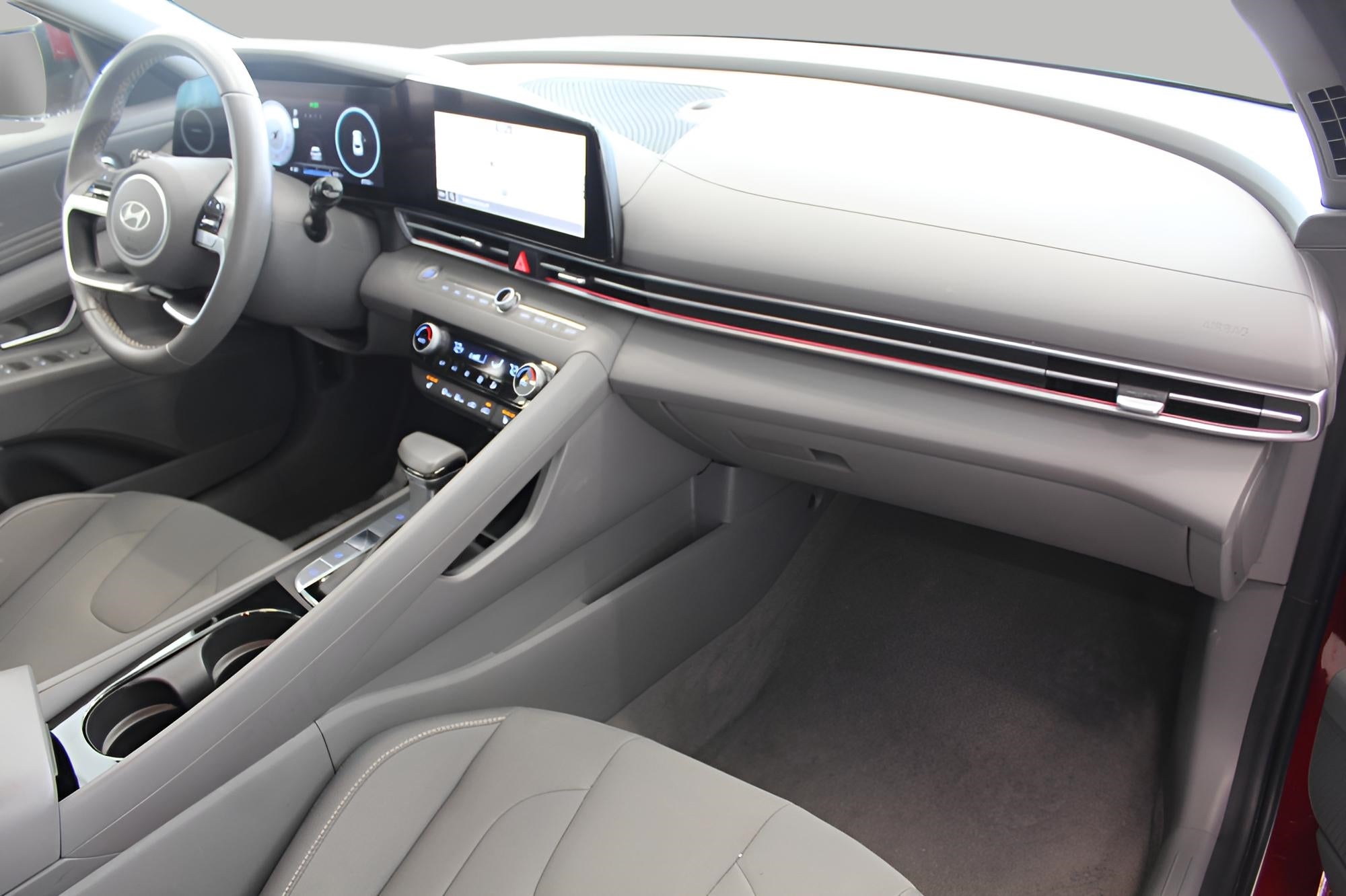 2025 Hyundai ELANTRA SEL Convenience IVT