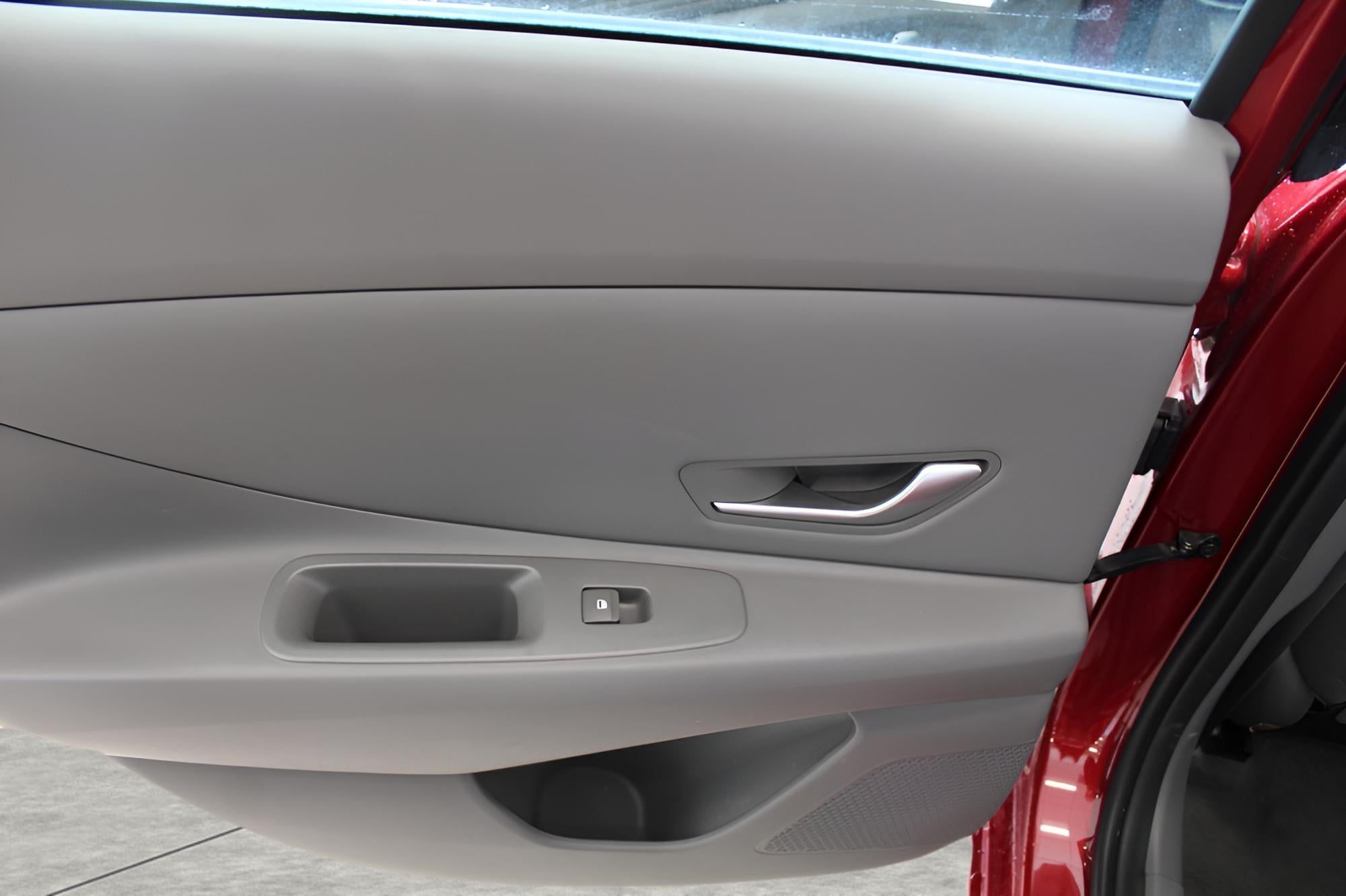 2025 Hyundai ELANTRA SEL Convenience IVT