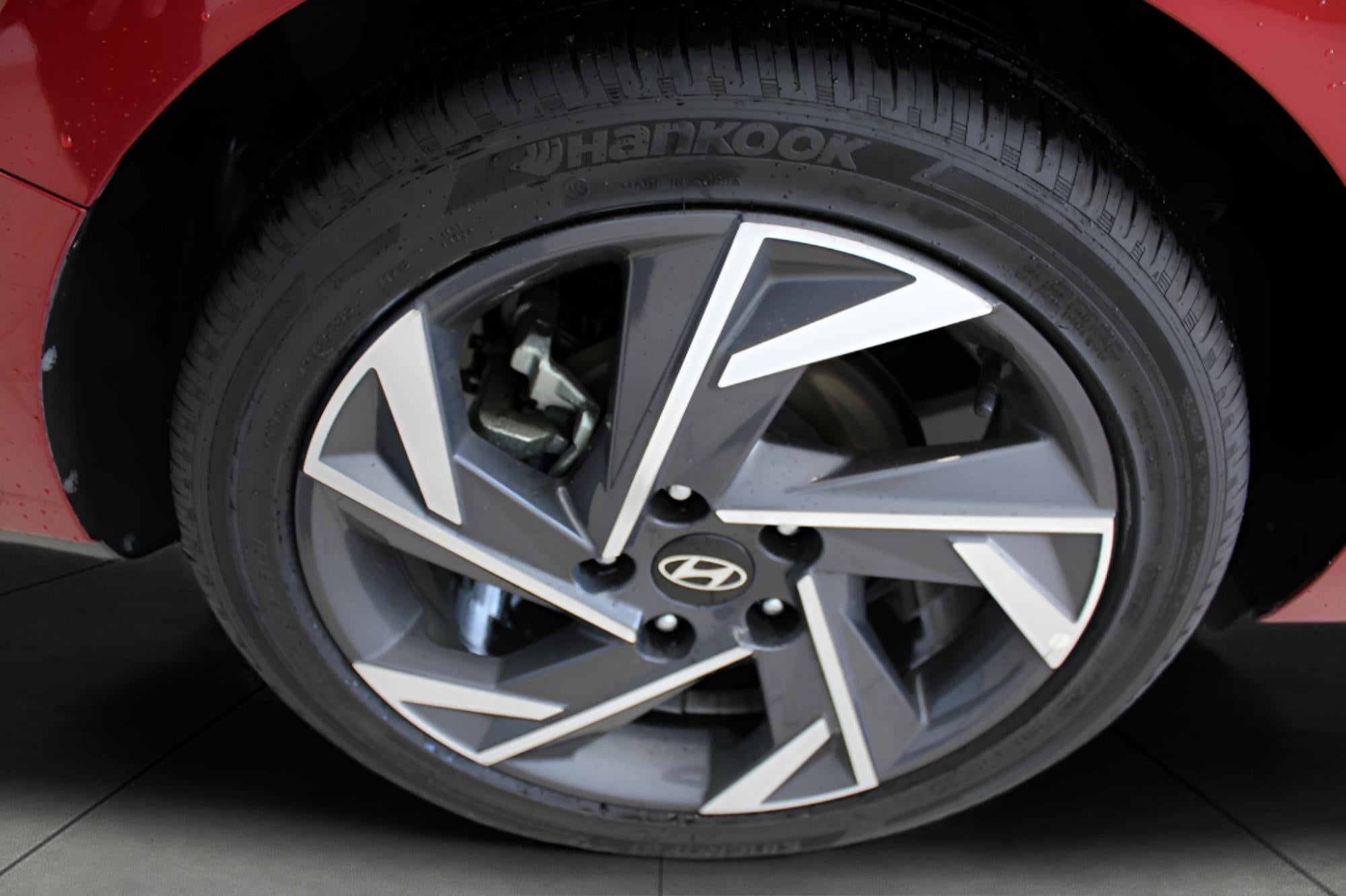 2025 Hyundai ELANTRA SEL Convenience IVT