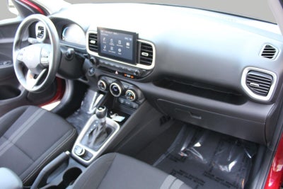 2025 Hyundai VENUE SEL IVT