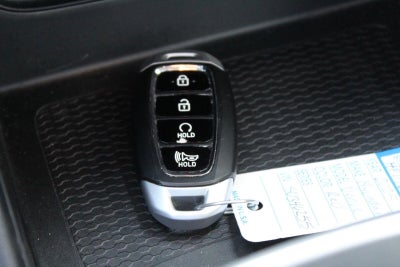 2025 Hyundai VENUE SEL IVT