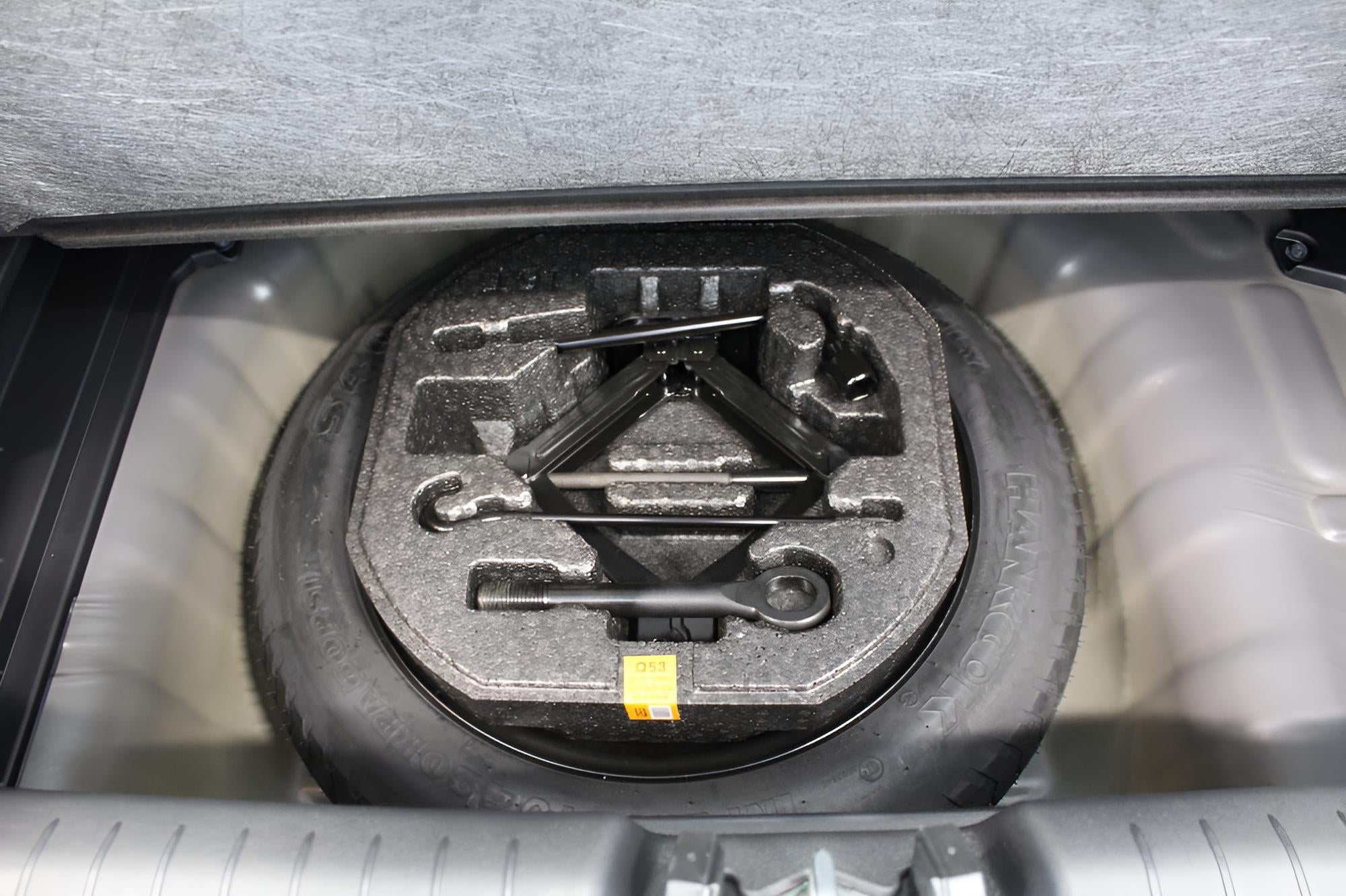 2025 Hyundai VENUE SEL IVT