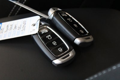 2025 Hyundai VENUE SEL IVT