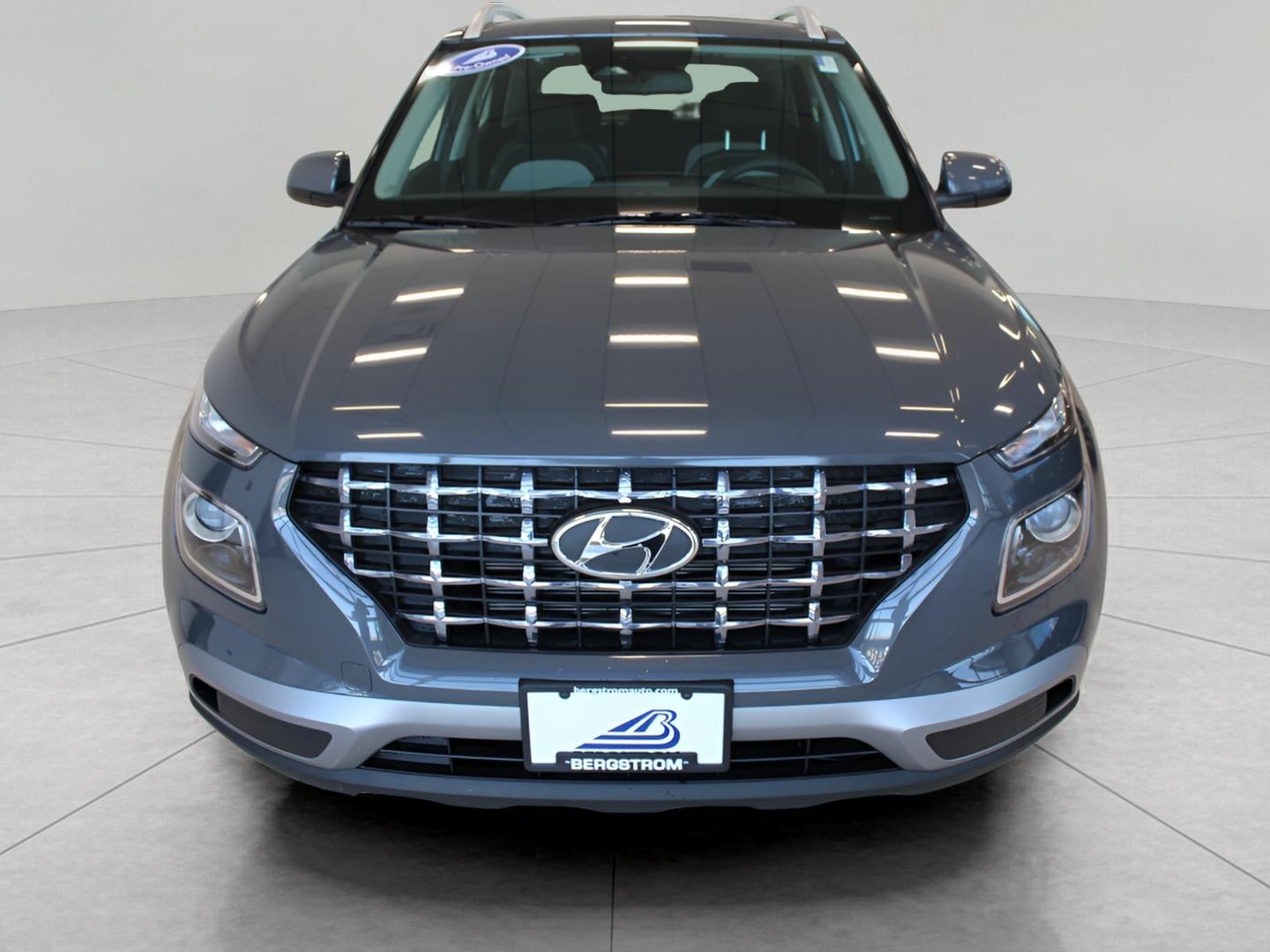 2025 Hyundai VENUE SEL IVT
