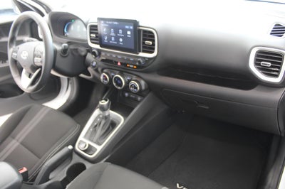 2024 Hyundai VENUE SEL IVT