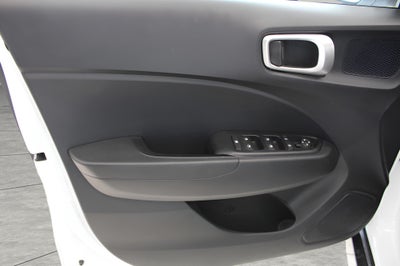 2024 Hyundai VENUE SEL IVT