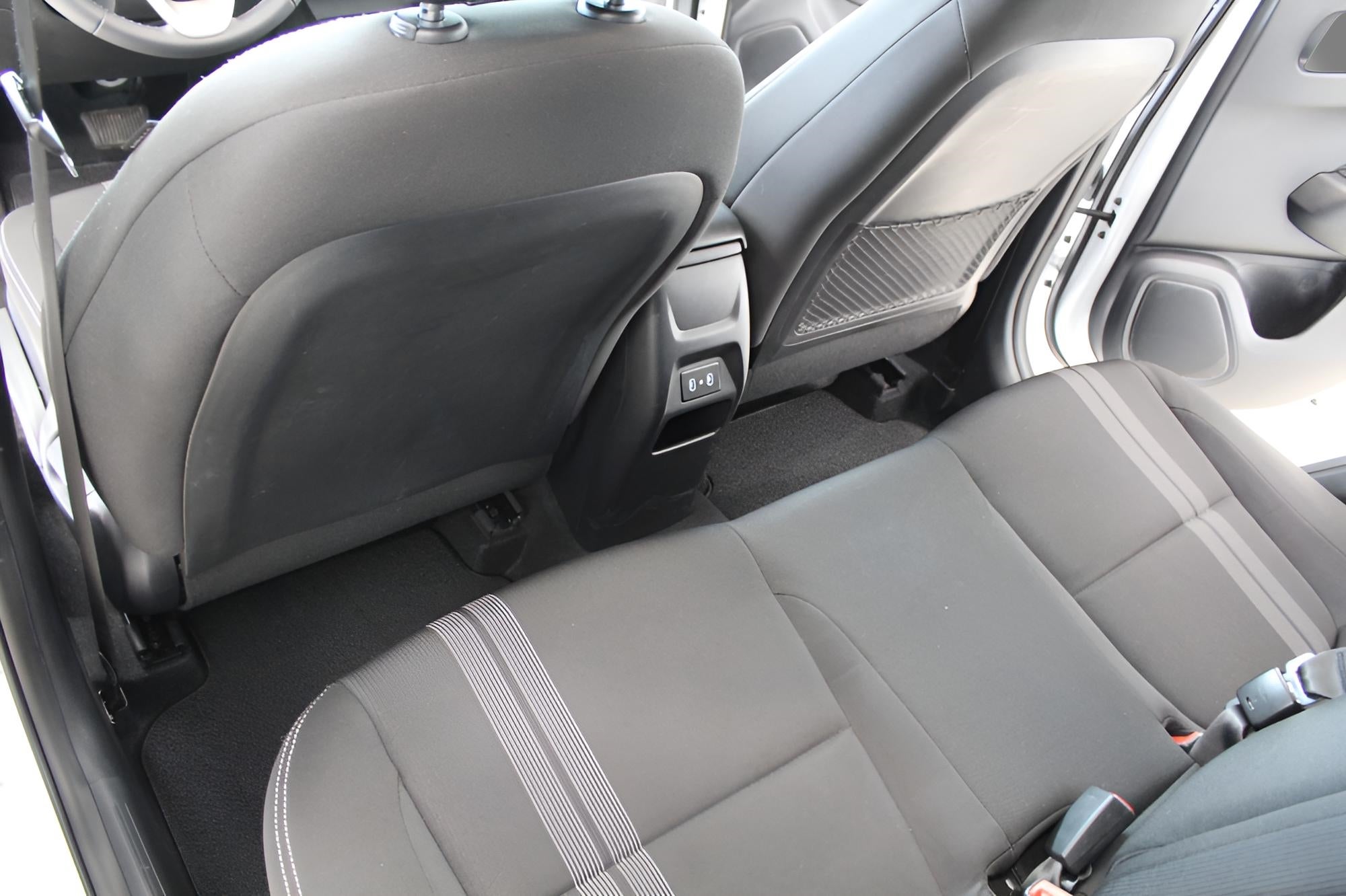 2024 Hyundai VENUE SEL IVT