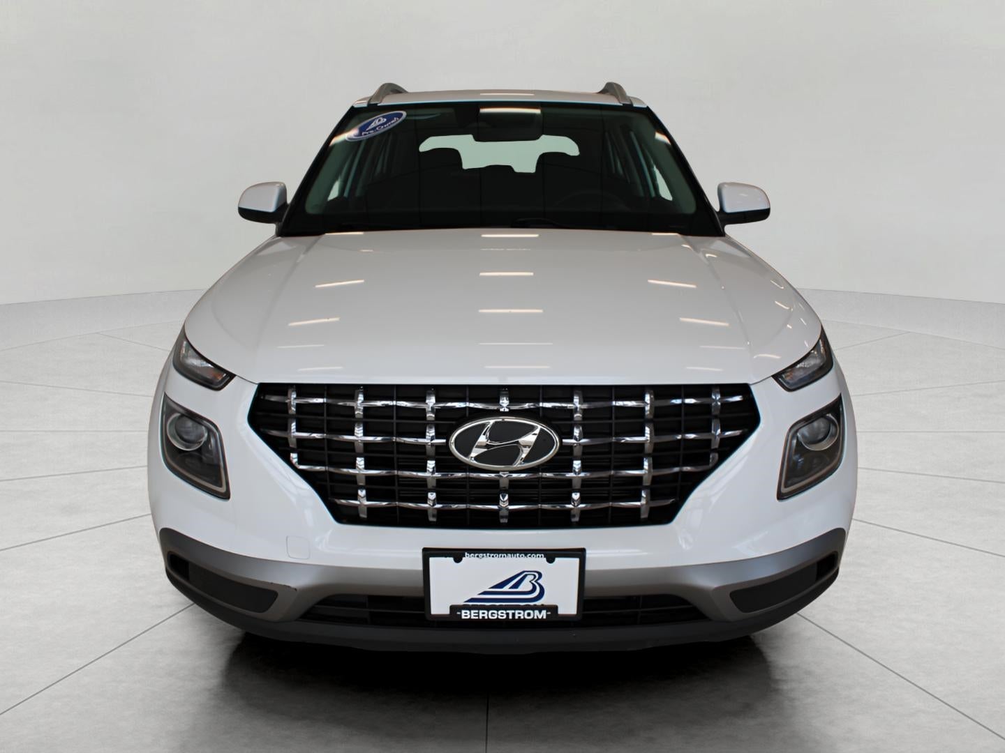 2024 Hyundai VENUE SEL IVT