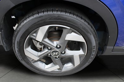 2023 Hyundai VENUE SEL IVT