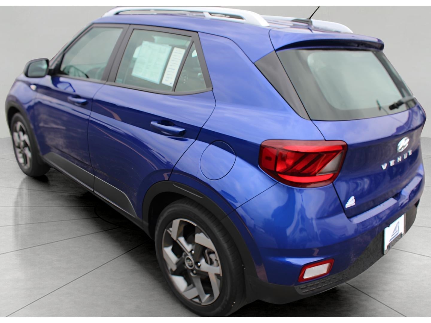 2023 Hyundai VENUE SEL IVT
