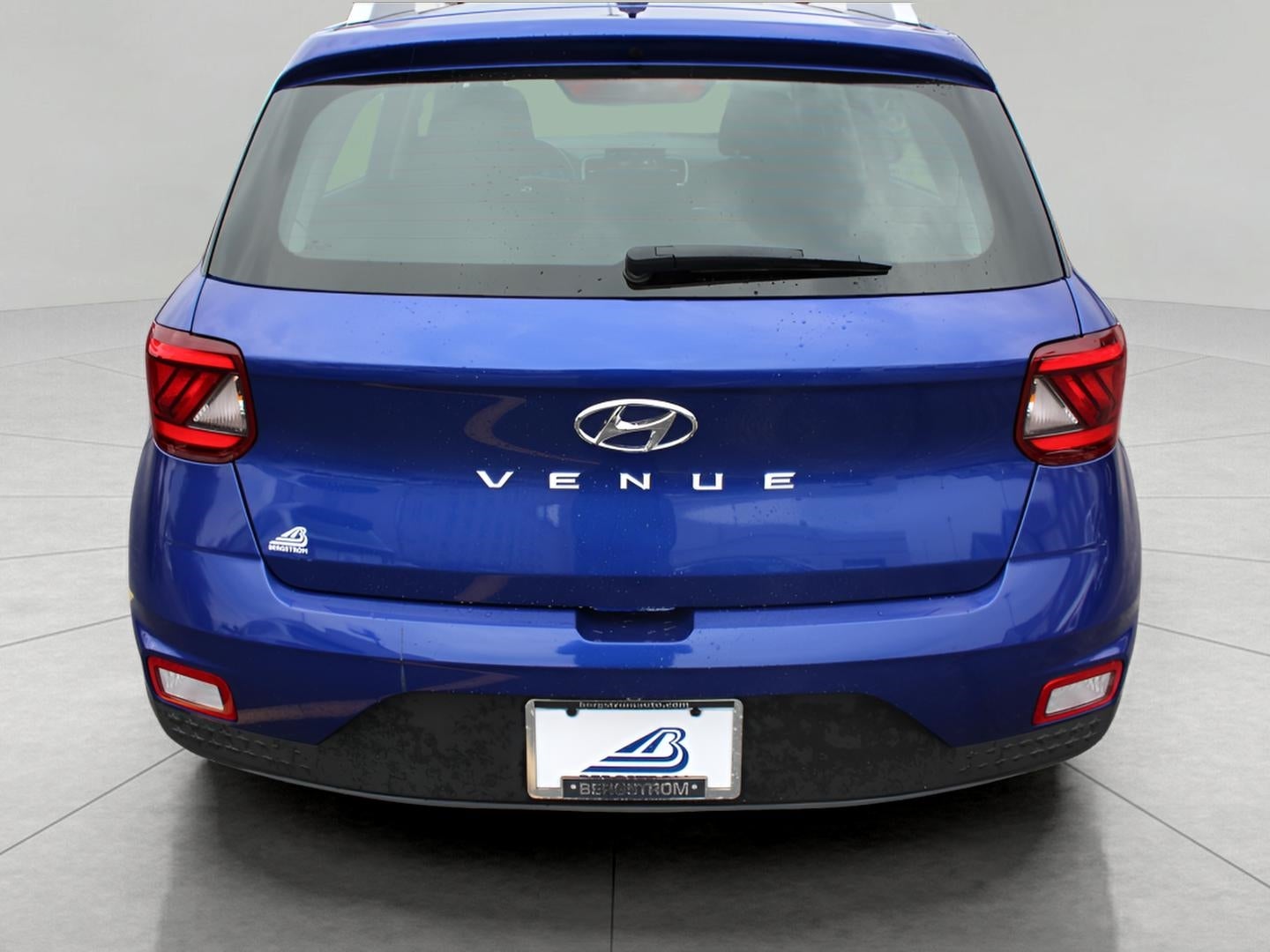 2023 Hyundai VENUE SEL IVT