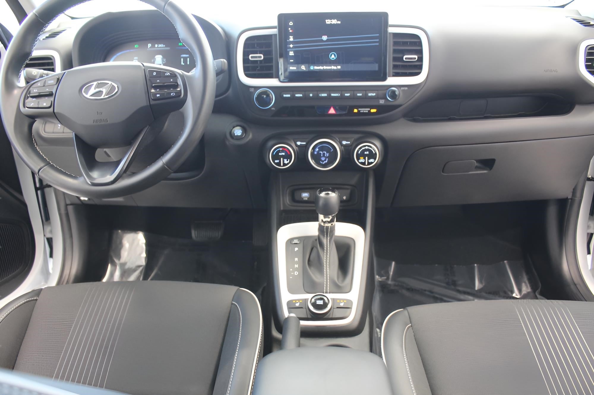 2023 Hyundai VENUE Limited IVT