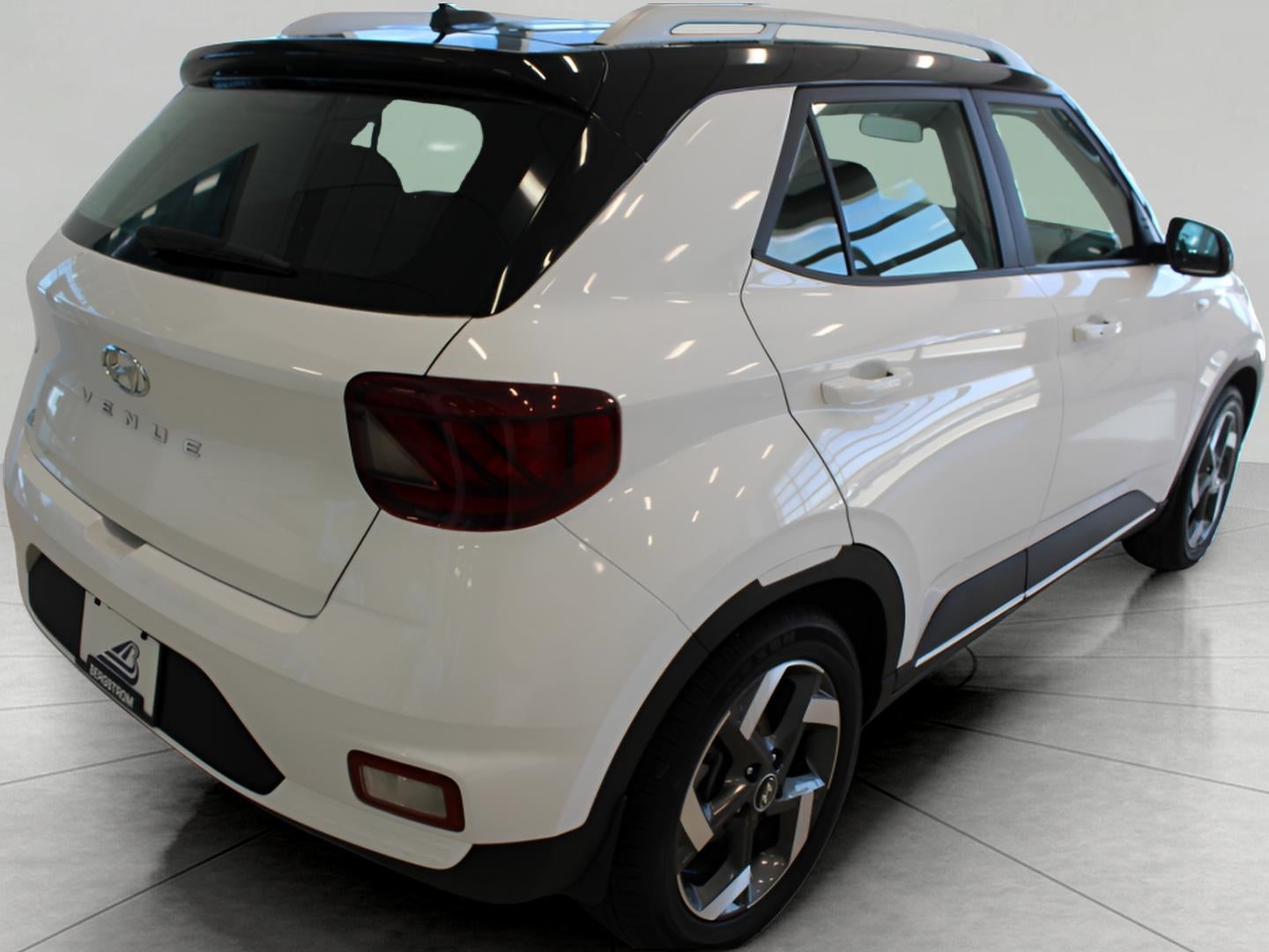 2023 Hyundai VENUE Limited IVT