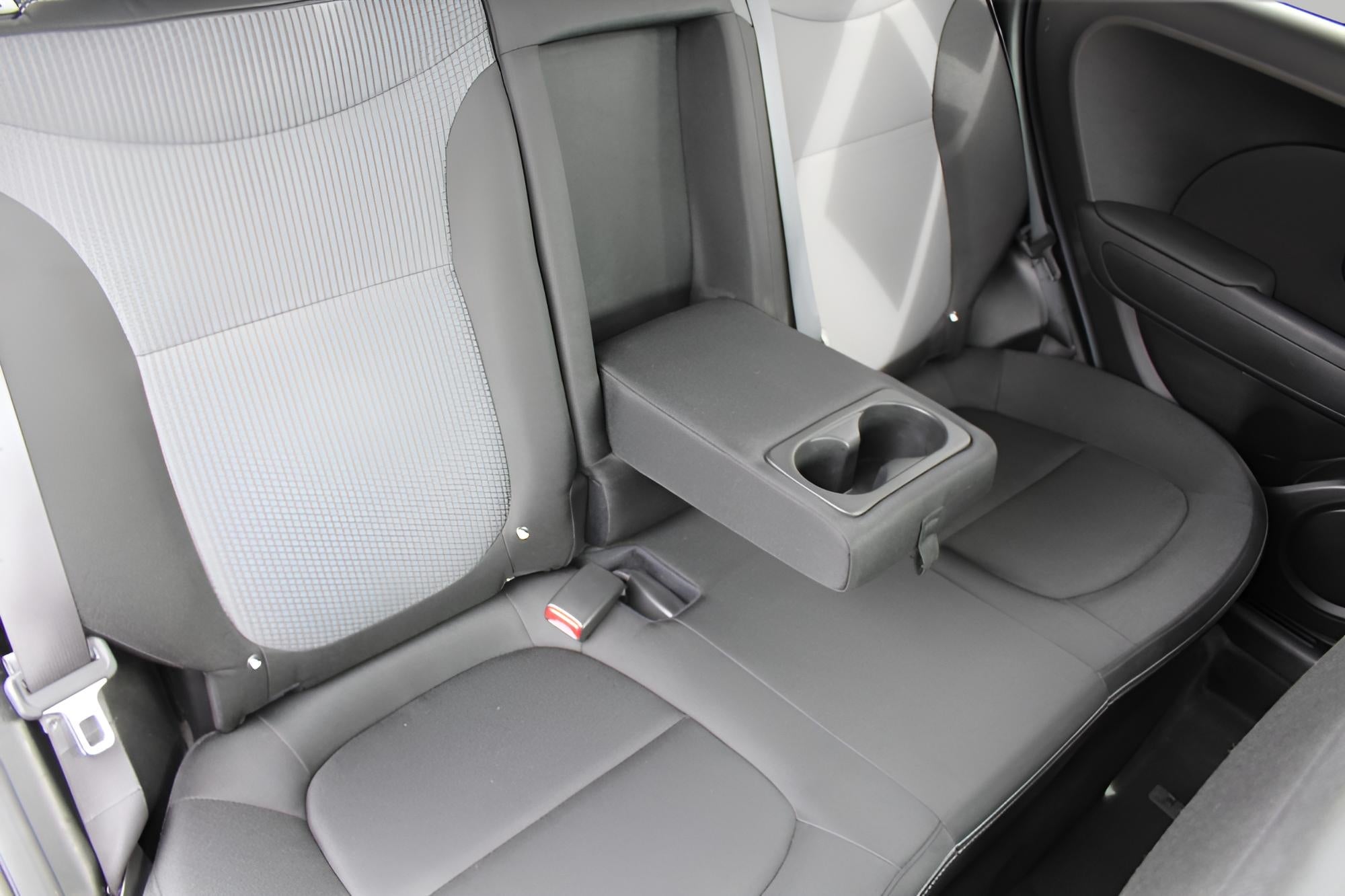 2019 Kia Soul + Auto
