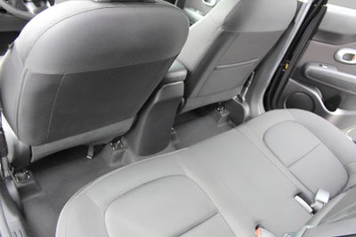 2019 Kia Soul + Auto