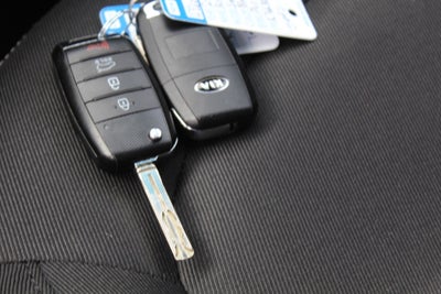2019 Kia Soul + Auto