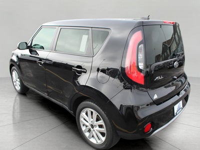2019 Kia Soul + Auto