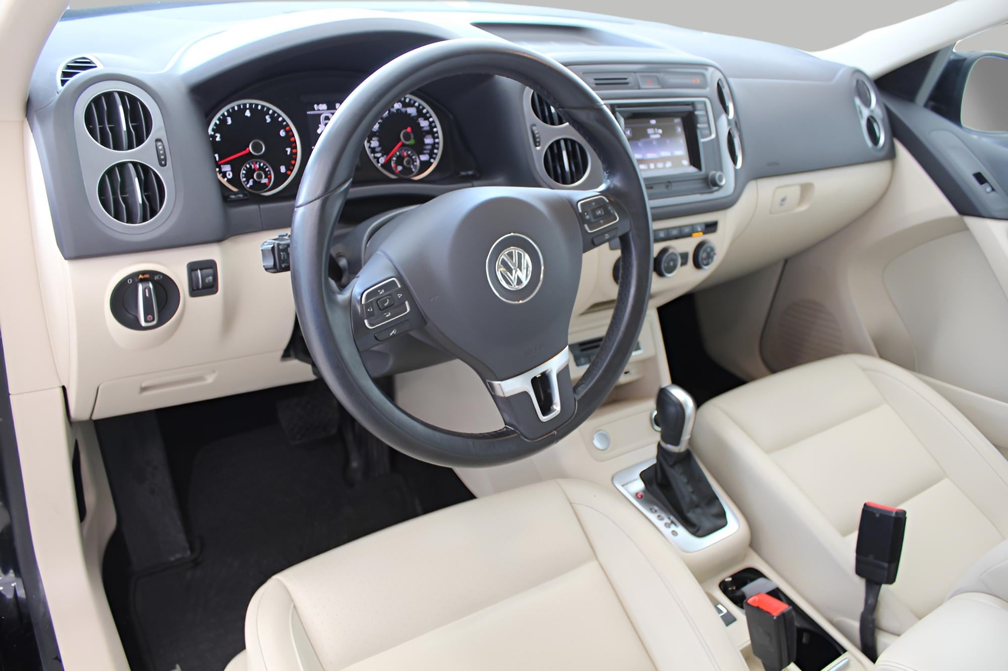 2016 Volkswagen Tiguan 4MOTION 4dr Auto SEL
