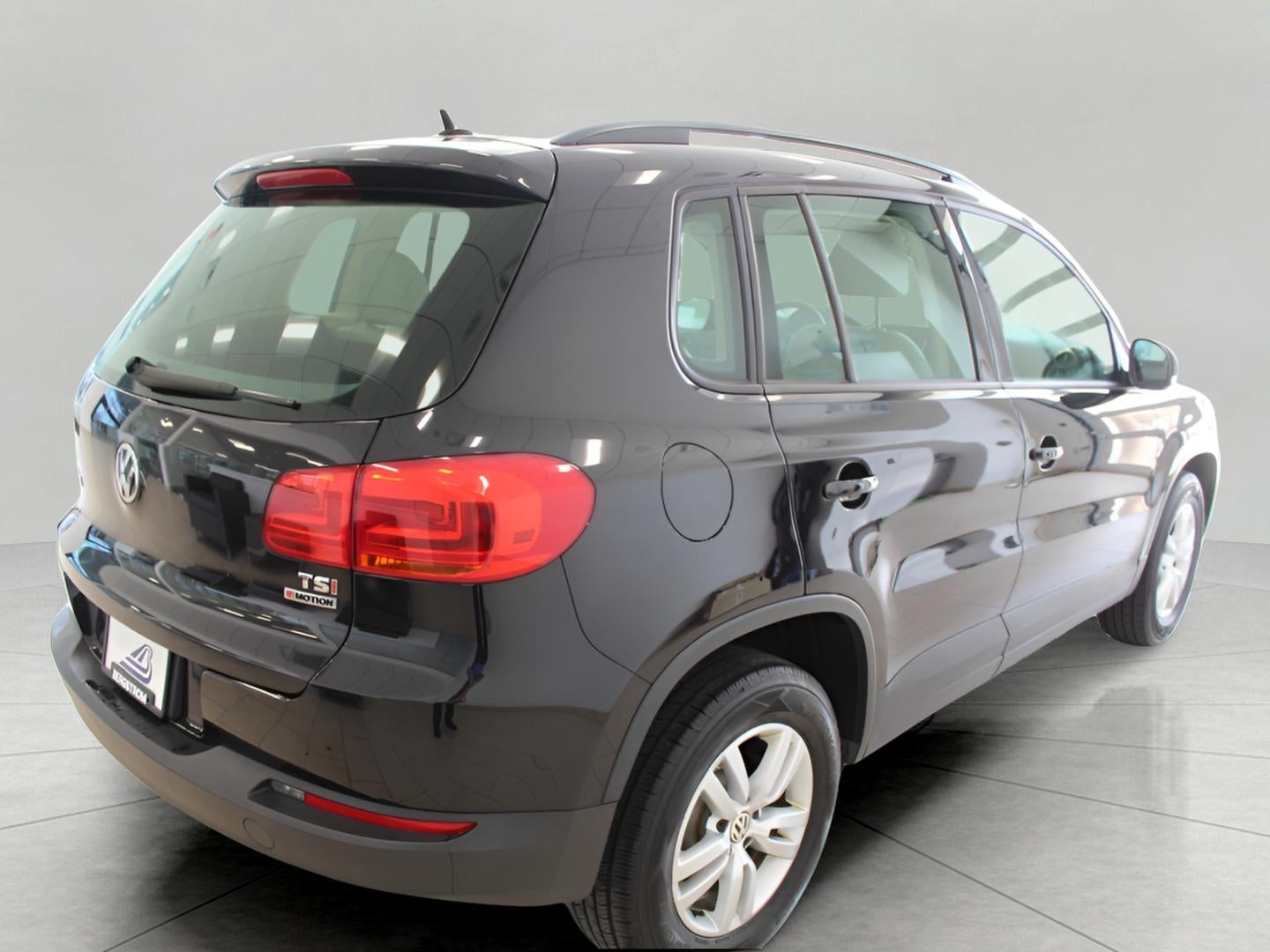 2016 Volkswagen Tiguan 4MOTION 4dr Auto SEL